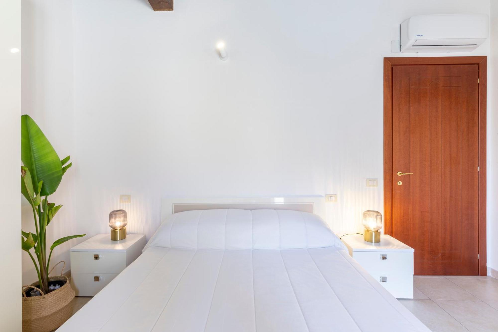 칼리아리 Castello Attic Sunset Terrace 아파트 외부 사진